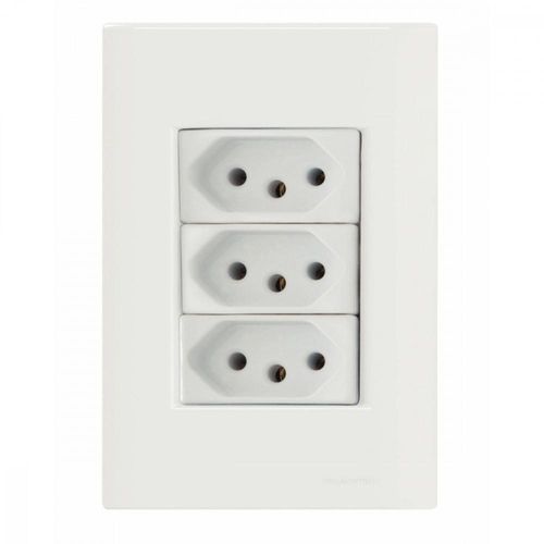 Conjunto 4x2 com 3 Tomadas 2P+T 10 A 250 V Tramontina Giz Branco