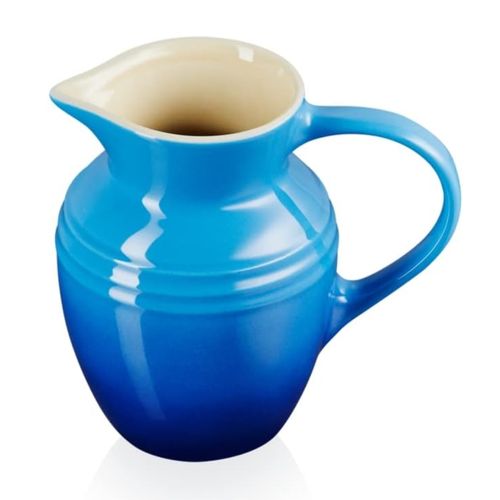 JARRA BREAKFAST LE CREUSET 600ML EM CERÂMICA ESMALTADA AZURE BLUE 70903062200002