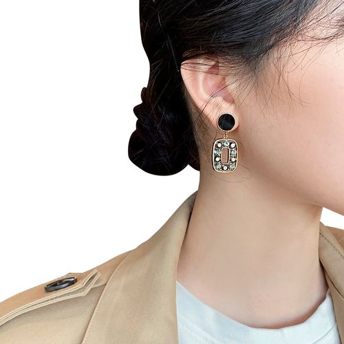 Brinco Festa Feminino Delicado Pingente Strass Dourado Joia