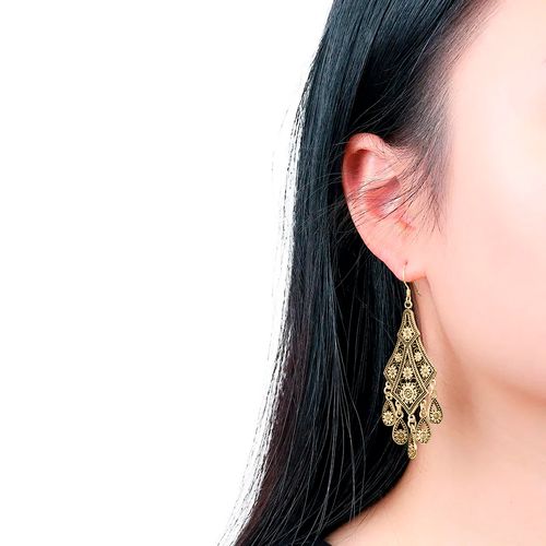 Brinco Festa Feminino Delicado Mandala Dourado Arabesco