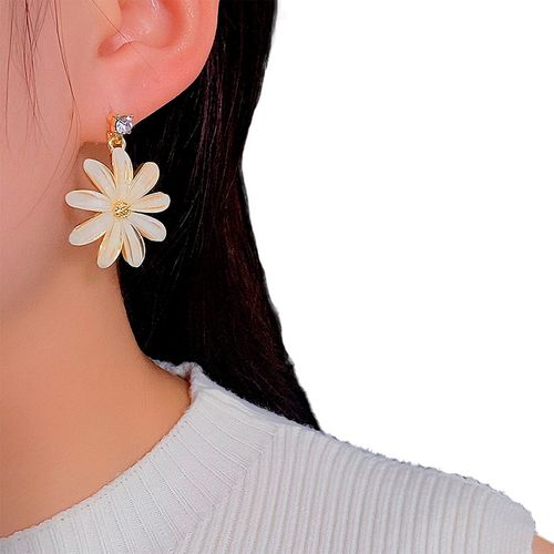 Brinco Festa Feminino Flor Margarida Branca Strass Delicado