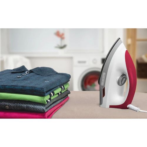 Ferro a Seco Black+Decker F300 127V