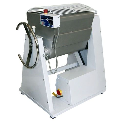 Amassadeira Semirrápida Basculante 60kg Trifásica MBI60 Gastromaq 220V